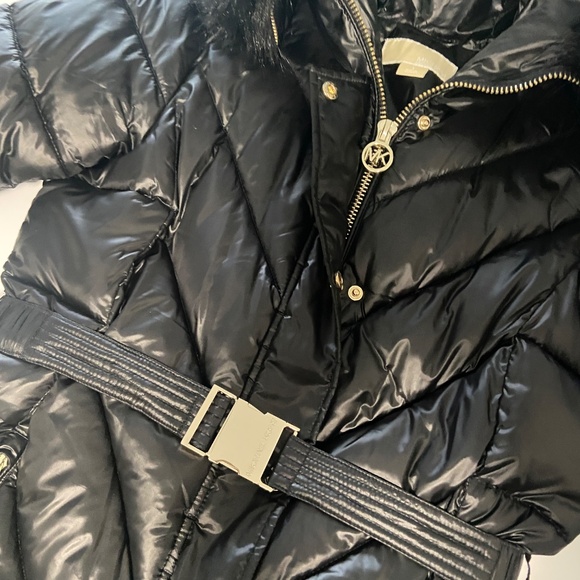 Michael Kors Women's Metallic Belted Faux-Fur-Trim Hooded Puffer Coat Size S - Picture 3 of 14